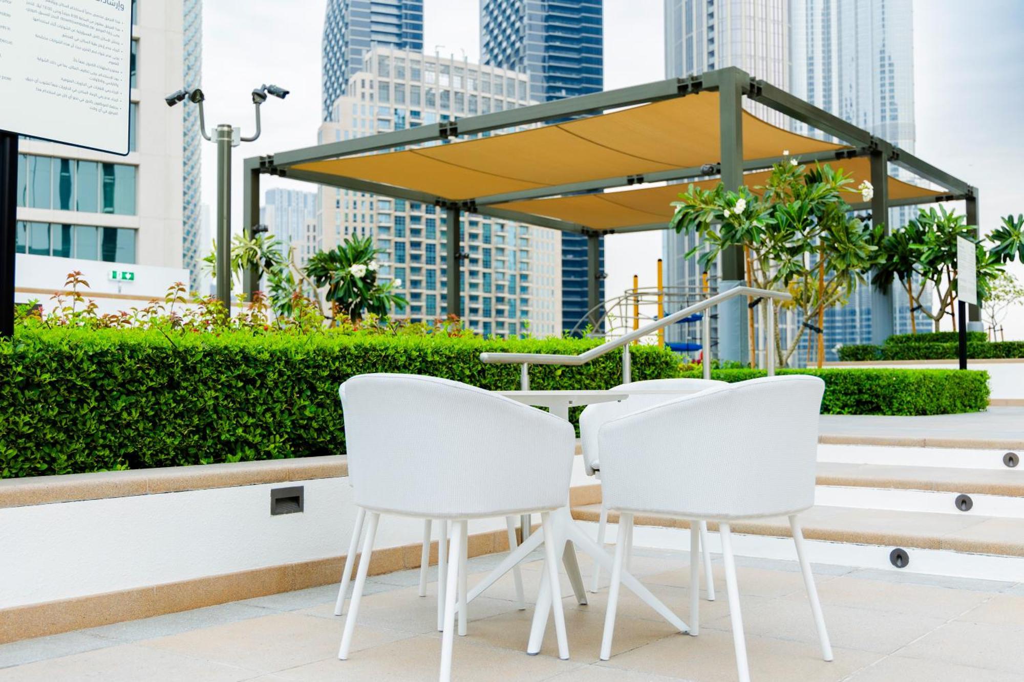 Burj Crown - Urban Chic Opera Boulevard View, Walk To Mall Апартаменти
